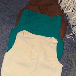 Fitted Green and Cream Sleeveless Sports Bras